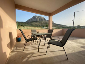 Acrocorinthos House